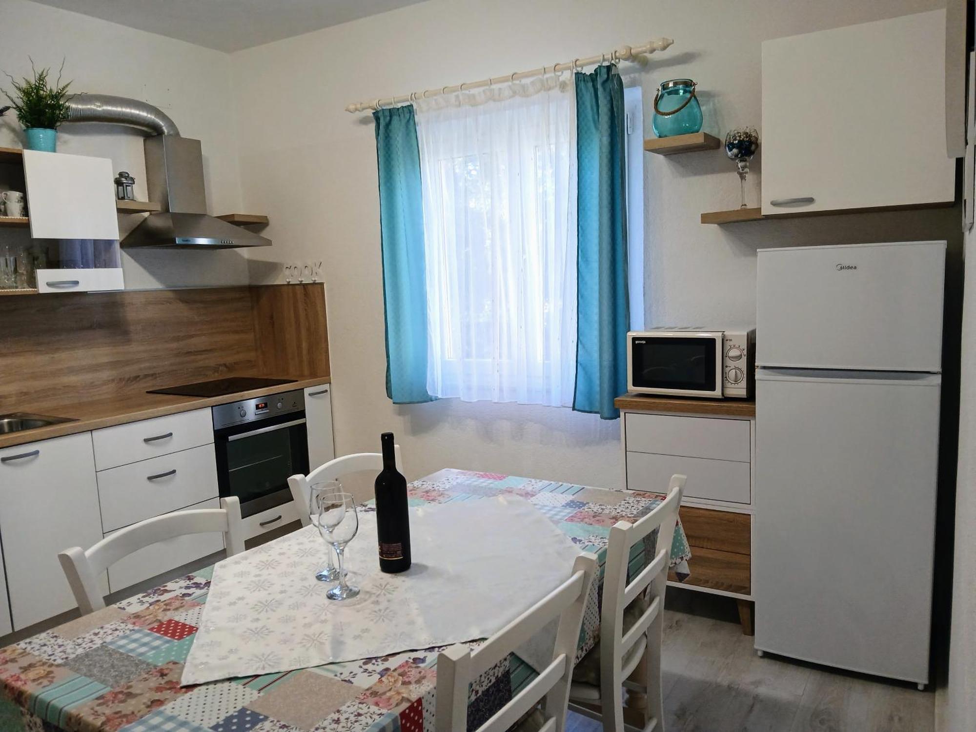 Tihana-Ground Floor With Large Terrace Макарска Экстерьер фото